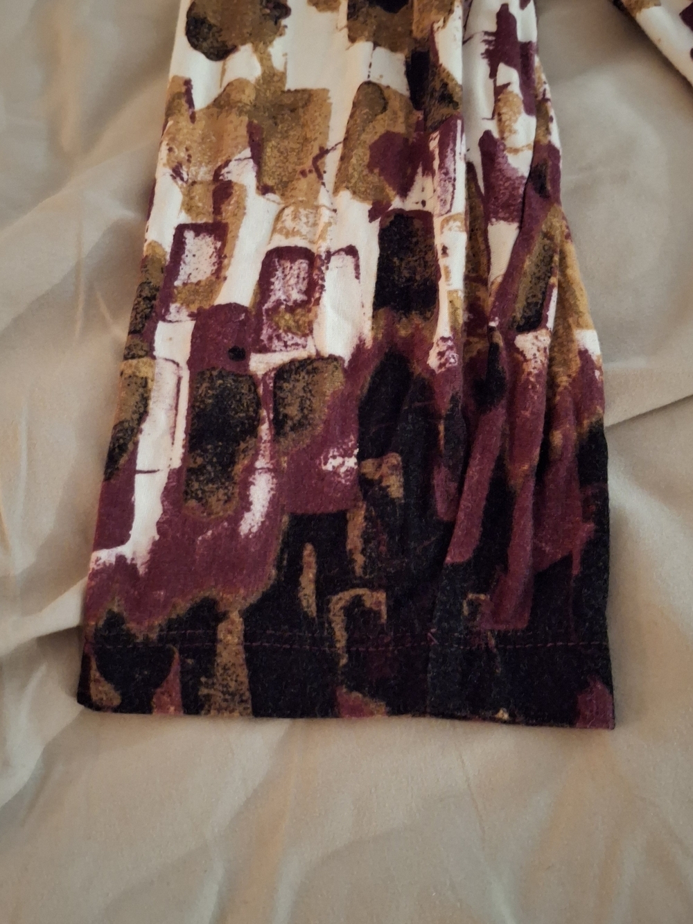 LOGO Women's Watercolor Print Tunic with Lace Trim in White, Burgundy & Gold - Picture 3 of 7
